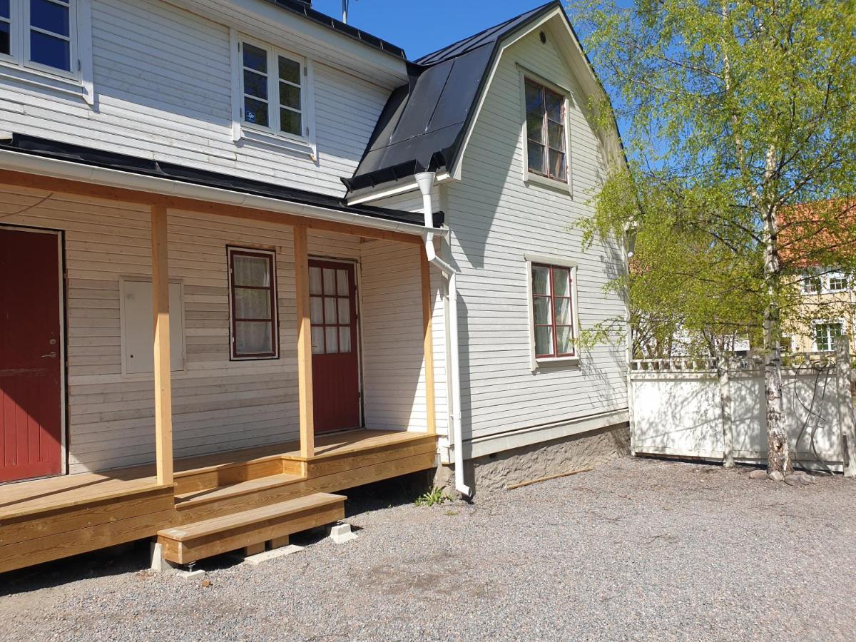 Vaelrenoverad Fin Laegenhet I Charmigt Omrade Söderhamn Exteriér fotografie