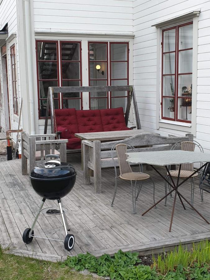Vaelrenoverad Fin Laegenhet I Charmigt Omrade Söderhamn Exteriér fotografie